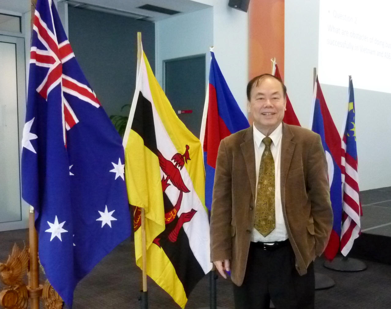 http://www.staff.vu.edu.au/CSESBL/ASEAN-Australia%20flags.jpg